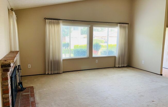 Charming Home Nestled on a Cul-De-Sac!