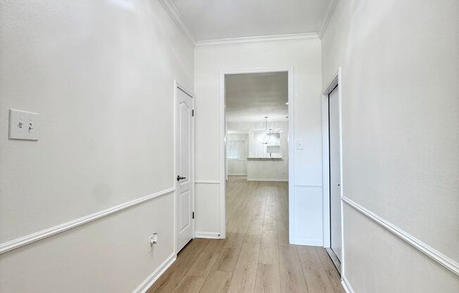 Beautifully Updated 3/2/2 in Plantation Village in Lake Jackson !