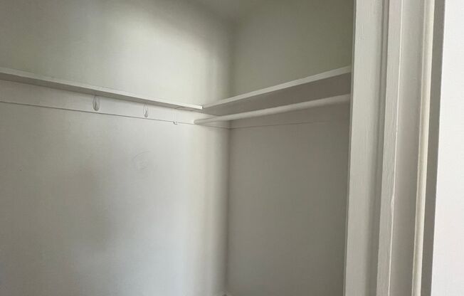 3 beds, 1 bath, 1,100 sqft, $2,650, Unit Unit #6