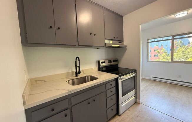 1 bed, 1 bath, 607 sqft, $1,850, Unit 801