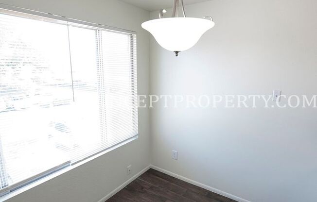 2 beds, 1 bath, 810 sqft, $1,299, Unit 95