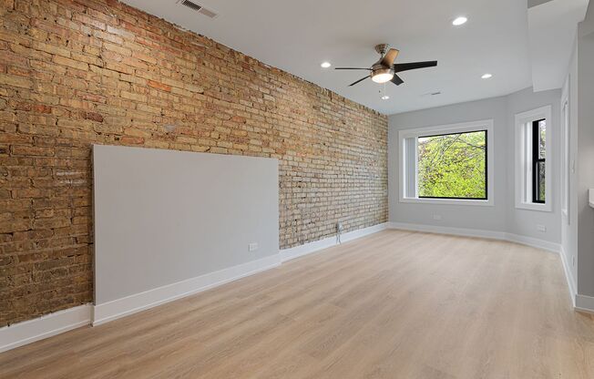 3 beds, 2 baths, 894 sqft, $2,650, Unit 1558-3N