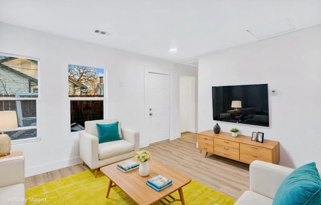 1521 N Sylvania Ave, Fort Worth