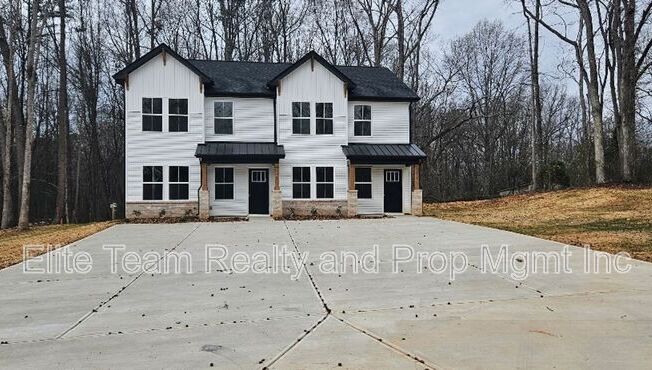 99 CRES AVE