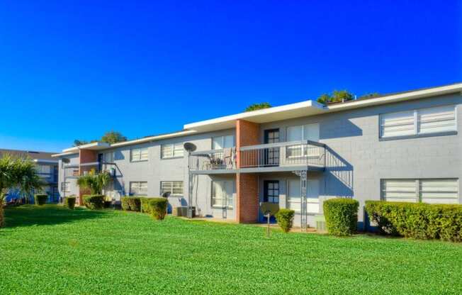 Lush Landscaping at Hibiscus Place Apartments, Orlando, FL, 32808