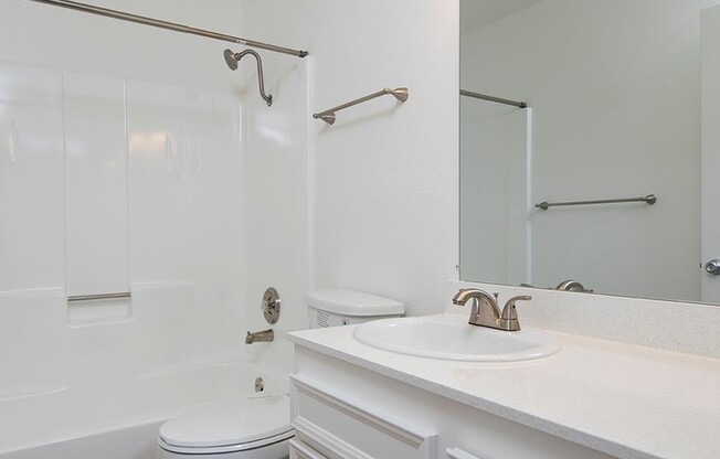 2 beds, 2 baths, 900 sqft, $3,295, Unit 14