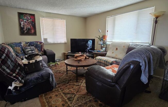 Windsor Duplex in Country setting