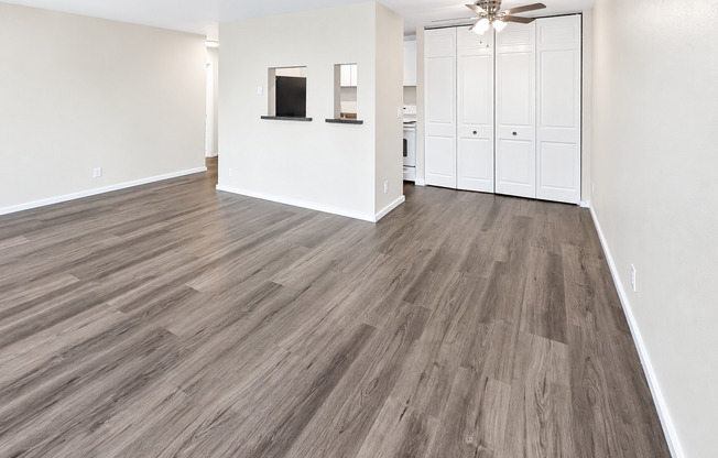 1 bed, 1 bath, 586 sqft, $1,745, Unit 402