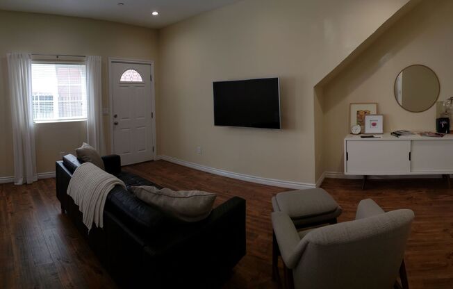 Glassell Park Apartments