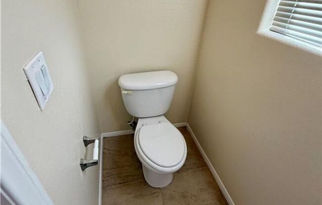 3 beds, 2.5 baths, $2,150