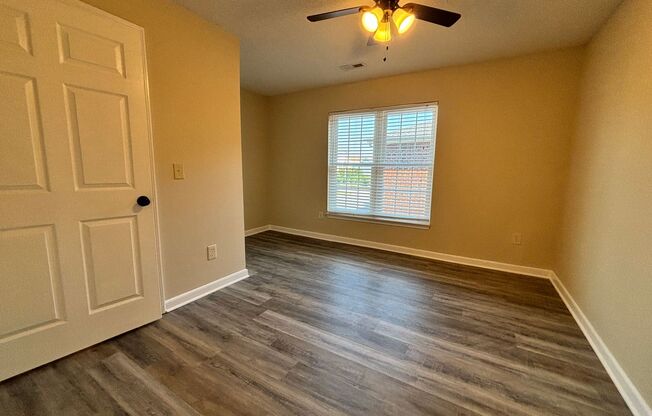 1 bed, 1 bath, 750 sqft, $1,245, Unit 3679-E