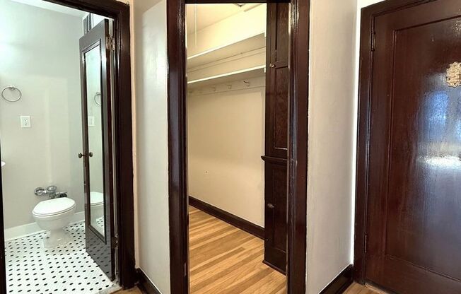 Studio, 1 bath, 330 sqft, $1,525, Unit 406