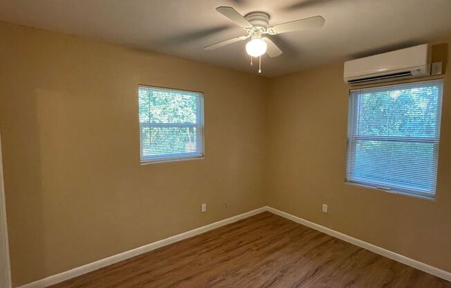 3 beds, 1 bath, $2,100