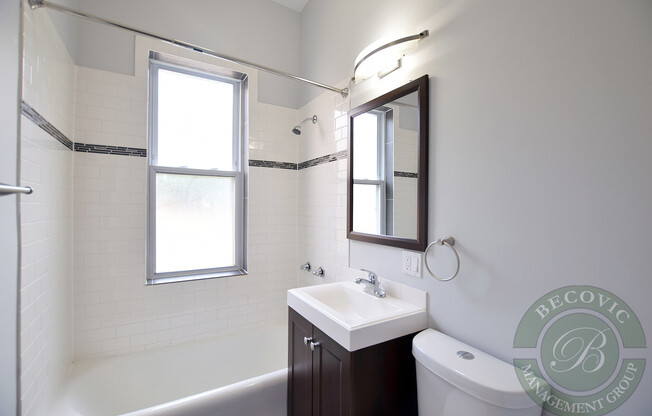 2 beds, 1 bath, 700 sqft, $2,200, Unit 103