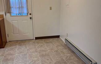 2 beds, 1 bath, 800 sqft, $1,395, Unit 2004