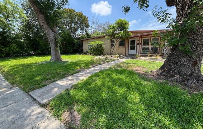 318 SPRUCEWOOD