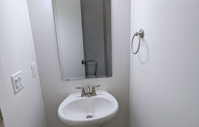 266 272 E VIRGINIA ST