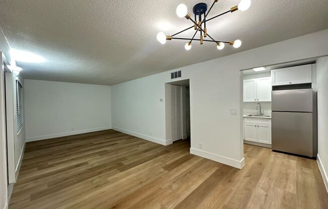 1 bed, 1 bath, $1,695, Unit 9