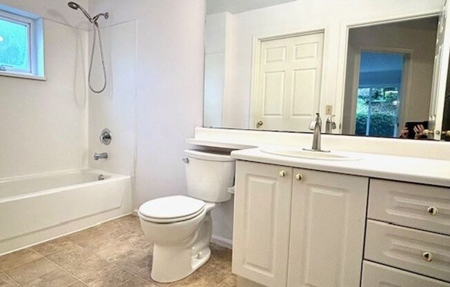 2 beds, 2 baths, 1,004 sqft, $2,495, Unit 210