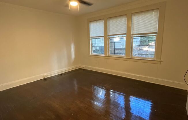 Studio, 1 bath, 650 sqft, $1,175, Unit 919 #6