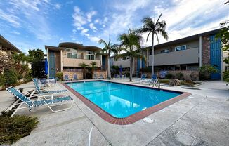 3 beds, 2.5 baths, $4,595, Unit Unit D