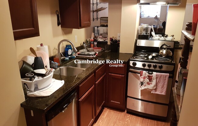 79 Pleasant St Apt B