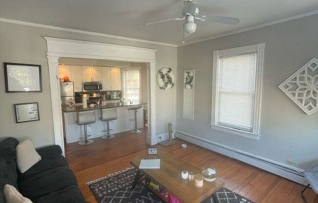 5 beds, 2 baths, $3,250, Unit 624 Smith #3