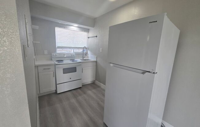 Studio, 1 bath, 330 sqft, $805.5, Unit #26