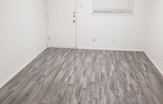 2 beds, 1 bath, 700 sqft, $1,289, Unit 235