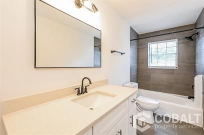 2 beds, 1.5 baths, 1,100 sqft, $1,299, Unit D22