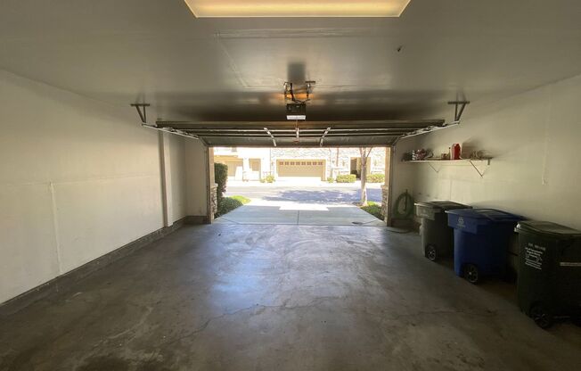 3 beds, 2.5 baths, $2,595, Unit #3014