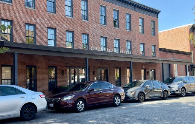 1 bed, 1 bath, 420 sqft, $1,199, Unit 11