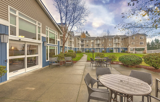 Outside Seating at VINTAGE AT BREMERTON, Bremerton, WA, 98310