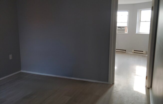 2135 S 8 ST