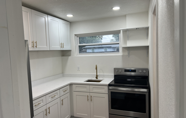 805 RIDGEFIELD AVE