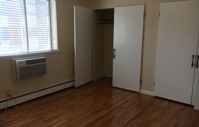 1 bed, 1 bath, $1,495, Unit 303