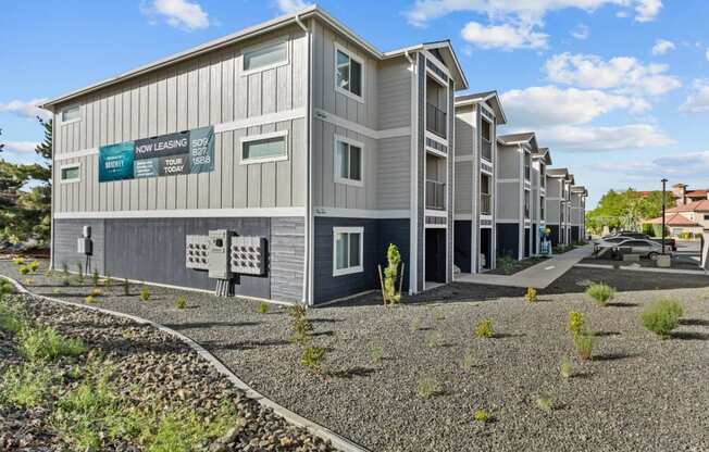 The Banks on Bradley Apartments in Richland, Washington Exterior