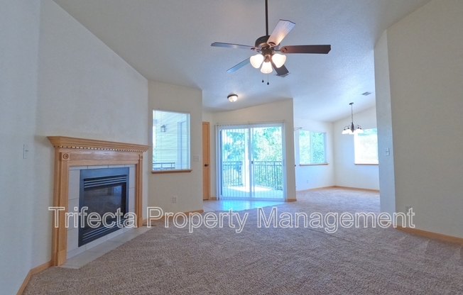 950 52nd Ave. Ct. T1