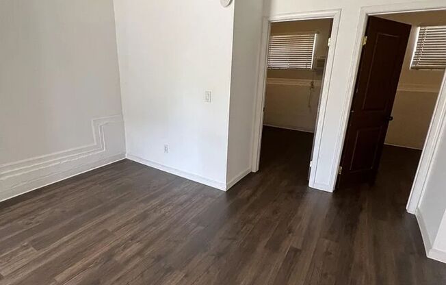 2 beds, 1 bath, $2,800