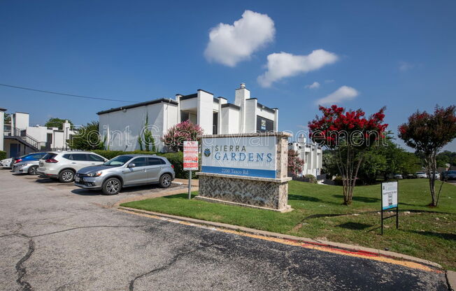 1 bed, 1 bath, 710 sqft, $795, Unit 1324