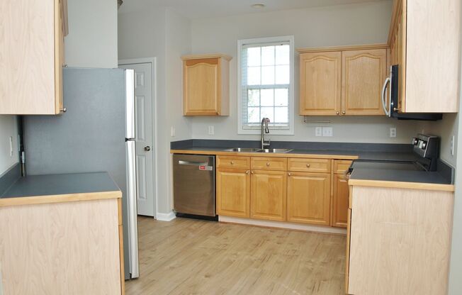 Beautiful 3 bedroom 2 1/2 bath single family home in Wake Forest
