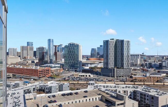 1 bed, 1 bath, $2,295, Unit Unit 1816