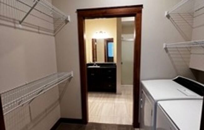 1 bed, 1 bath, $1,295, Unit 209