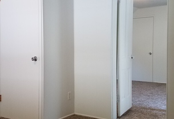 1 bed, 1 bath, $995, Unit Unit #2