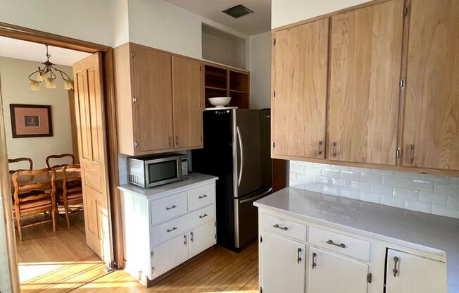 Fully Furnished, Large 3 Bedroom Home!