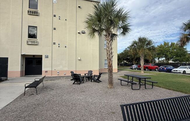 3 beds, 2 baths, 1,100 sqft, $2,400, Unit 308