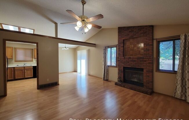 5213 W Cottage Trail