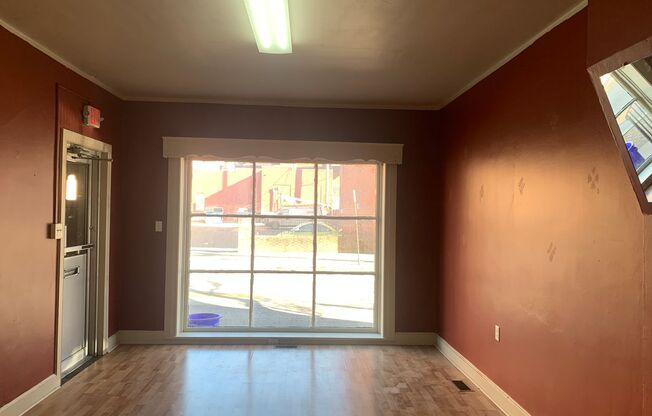 Second and third month FREE! Downtown York - Commercial /Office/Store Front On S. Beaver St.