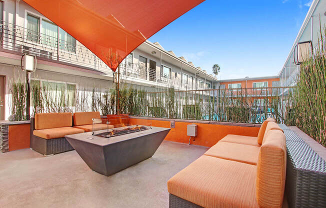 Fire Pit Lounge, poll, BBQ grill, Onsite laundry