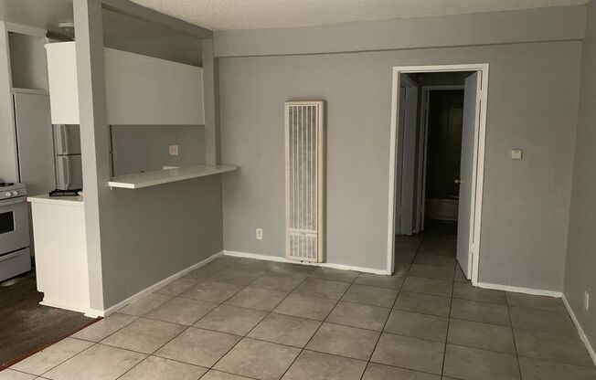 1 bed, 1 bath, 650 sqft, $1,695, Unit 235